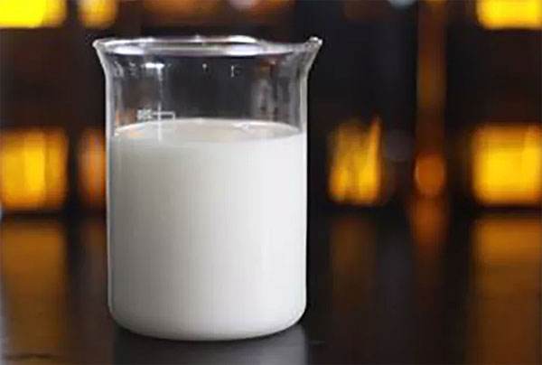 分子量离子度不同的CPAM乳液絮凝效果不同